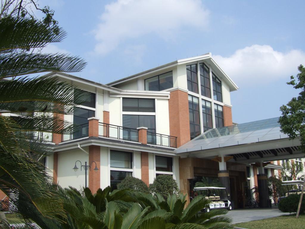 Crowne Plaza Hangzhou Xanadu Resort Экстерьер фото