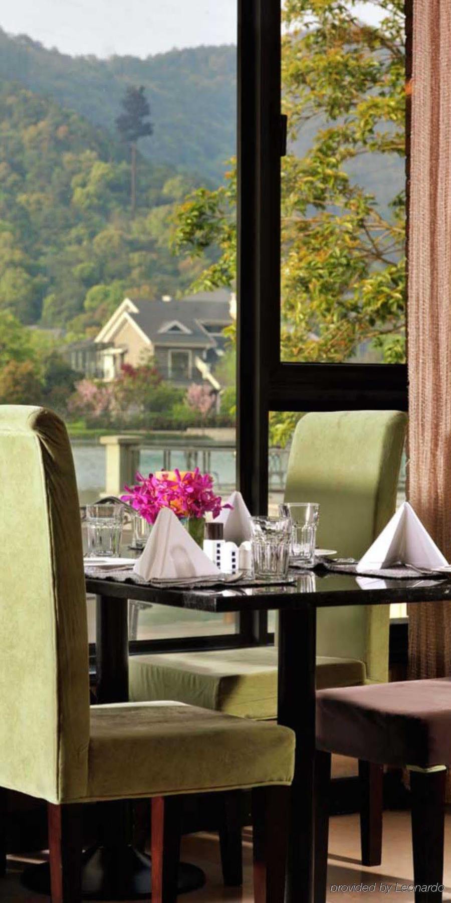 Crowne Plaza Hangzhou Xanadu Resort Экстерьер фото